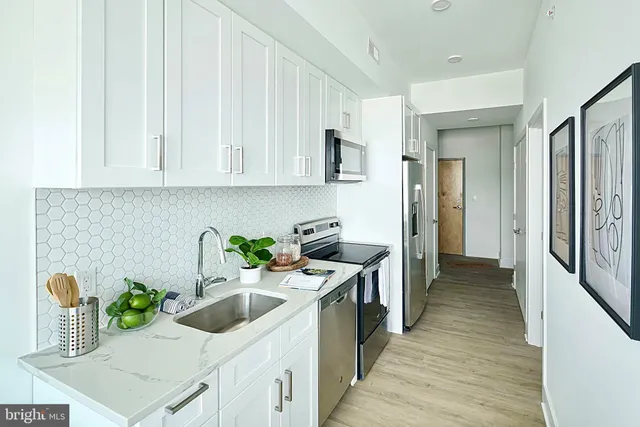 $1,384 | 1324 Frankford Avenue, Unit 414, Philadelphia, PA 19125