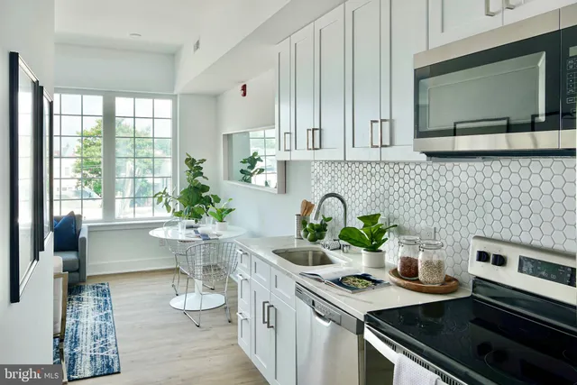 $1,384 | 1324 Frankford Avenue, Unit 414, Philadelphia, PA 19125