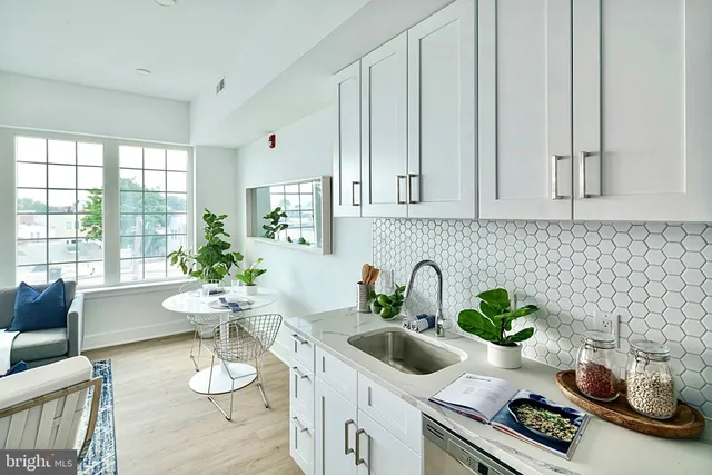 $1,384 | 1324 Frankford Avenue, Unit 414, Philadelphia, PA 19125