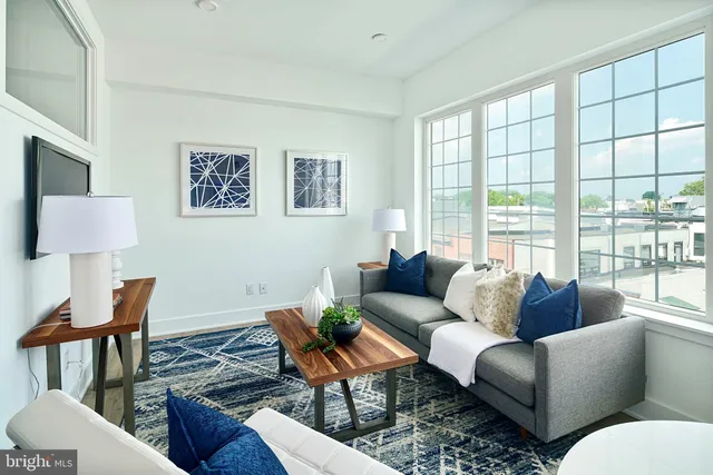 $1,384 | 1324 Frankford Avenue, Unit 414, Philadelphia, PA 19125