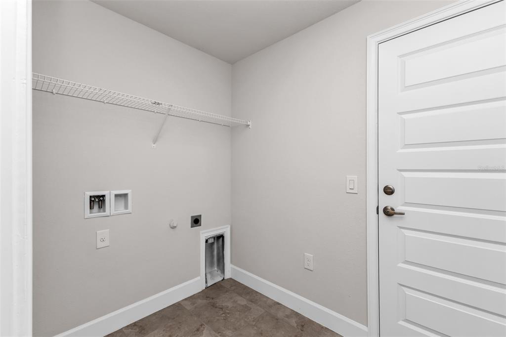 9500 Singer Circle Port Charlotte, FL 33981 - Photo 38 of 60 a view of small space