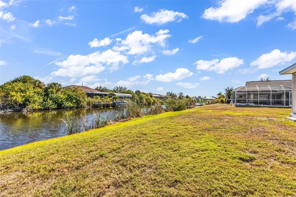 9500 Singer Circle Port Charlotte, FL 33981 - Photo 48 of 60 a view of an ocean