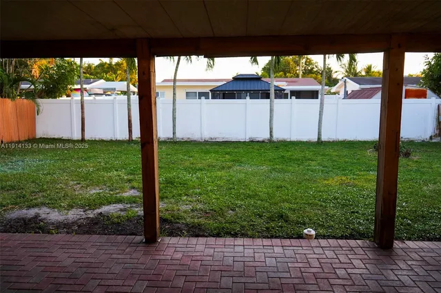 $2,500 | 7620 Northwest 15th Street, Pembroke Pines, FL 33024