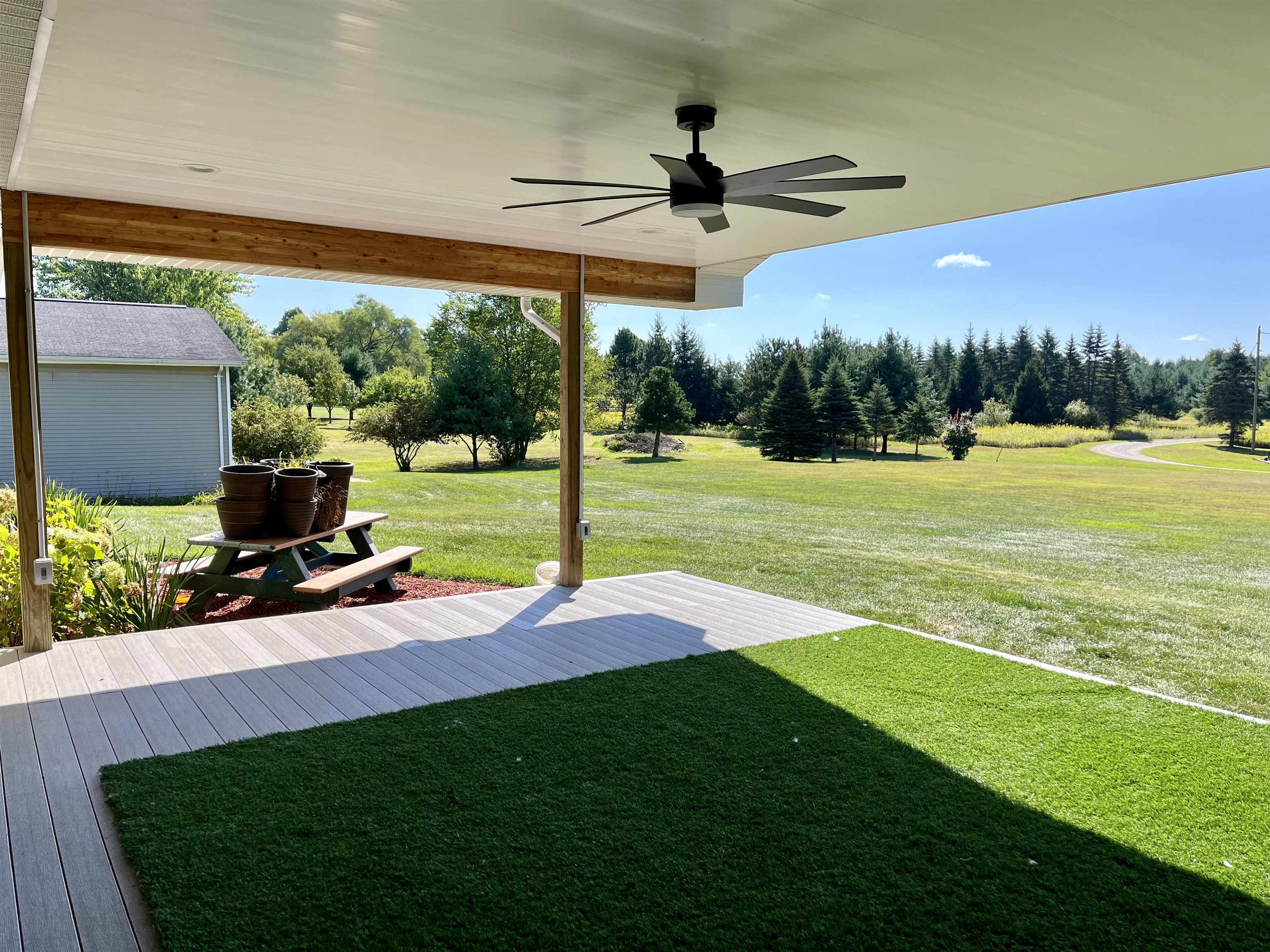 2330 East Surrey Road Farwell, MI 48622 - Photo 17 of 60 1926963-a8c4c839-3bea-4443-8a34-cf6c7ef25791.JPG