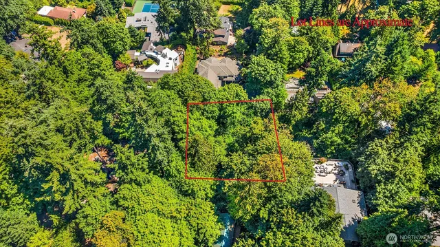 $700,000 | 44-xx Ferncroft Road, Mercer Island, WA 98040
