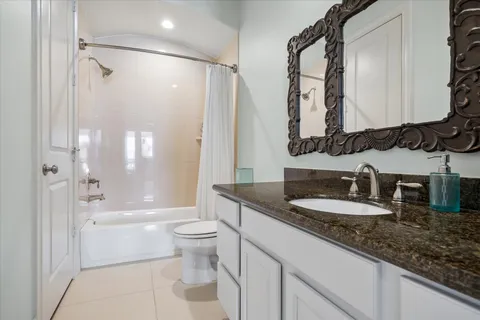 $614,900 | 246 East 28th Street, Houston, TX 77008