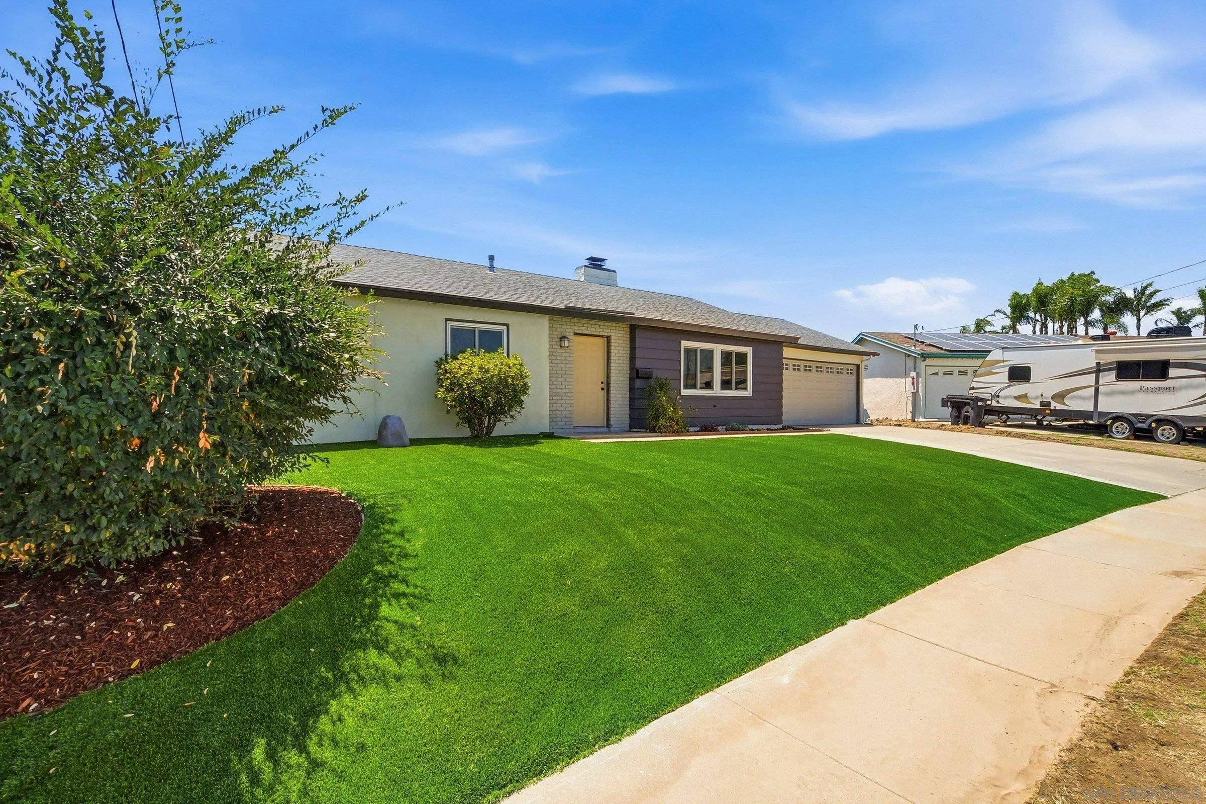 9312 Burning Tree Way Santee, CA 92071 - Photo 2 of 33