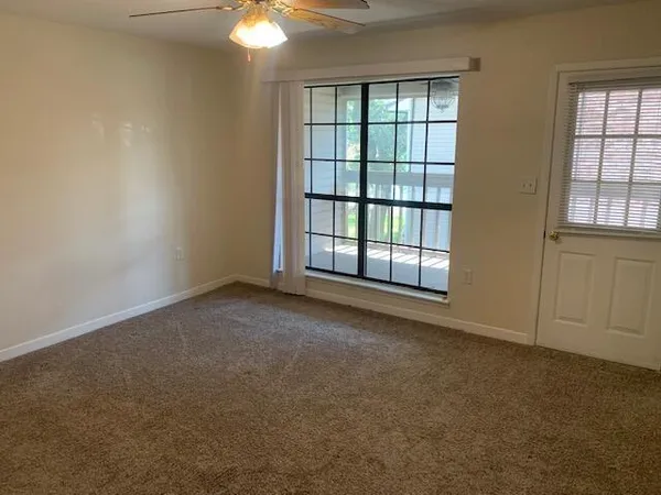 $1,600 | 229 Carmel Drive, Unit 2, Fort Walton Beach, FL 32547