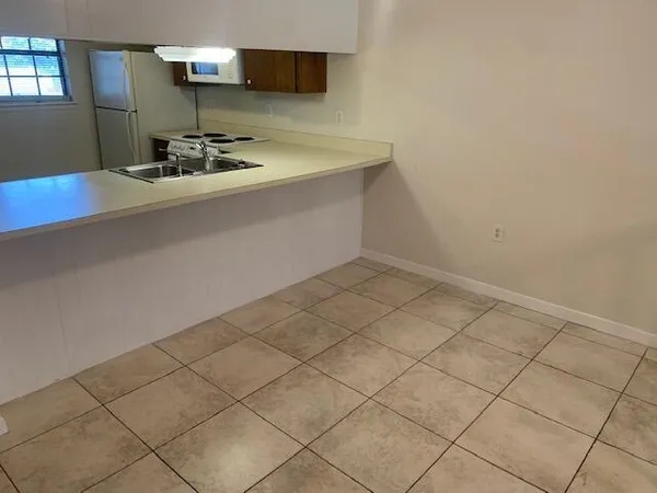 $1,600 | 229 Carmel Drive, Unit 2, Fort Walton Beach, FL 32547