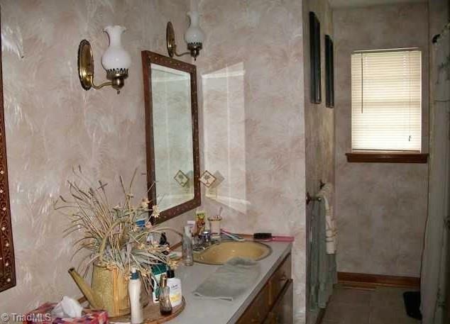 4804 Howell School Road Jonesville, NC 28642 - Photo 9 of 16 Gallery Image 9