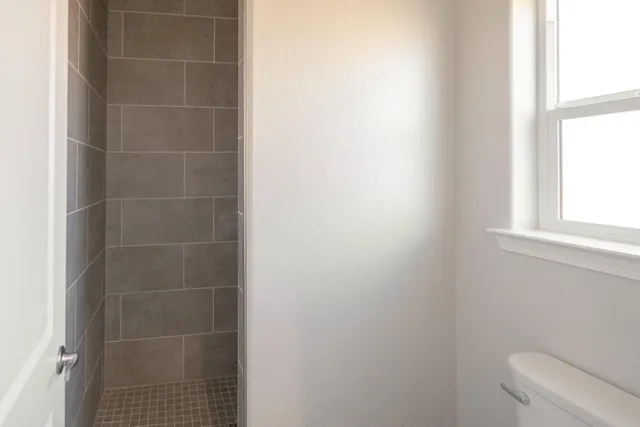 a bathroom with a toilet