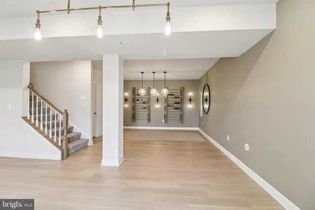 $1,075,000 | 7035 Cor Crk Way, Glenn Dale, MD 20769