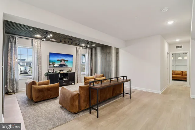 $1,075,000 | 7035 Cor Crk Way, Glenn Dale, MD 20769