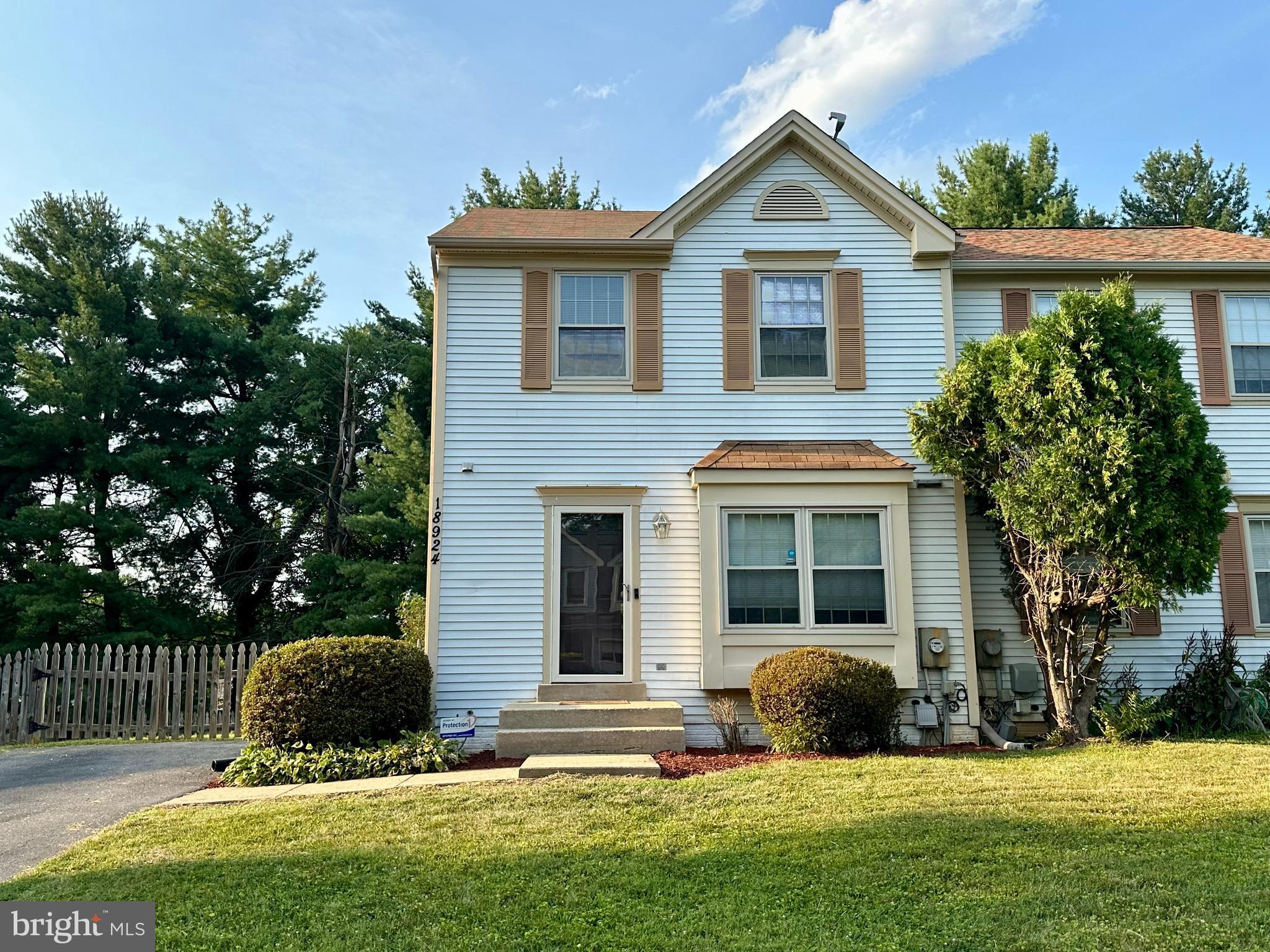 18924 Impulse Lane Gaithersburg, MD 20879 - Photo 1 of 43