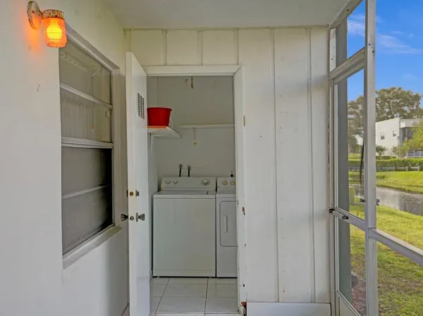 $145,000 | 298 Burgundy G, Delray Beach, FL 33484