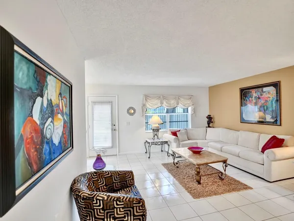 $145,000 | 298 Burgundy G, Delray Beach, FL 33484