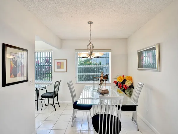 $145,000 | 298 Burgundy G, Delray Beach, FL 33484