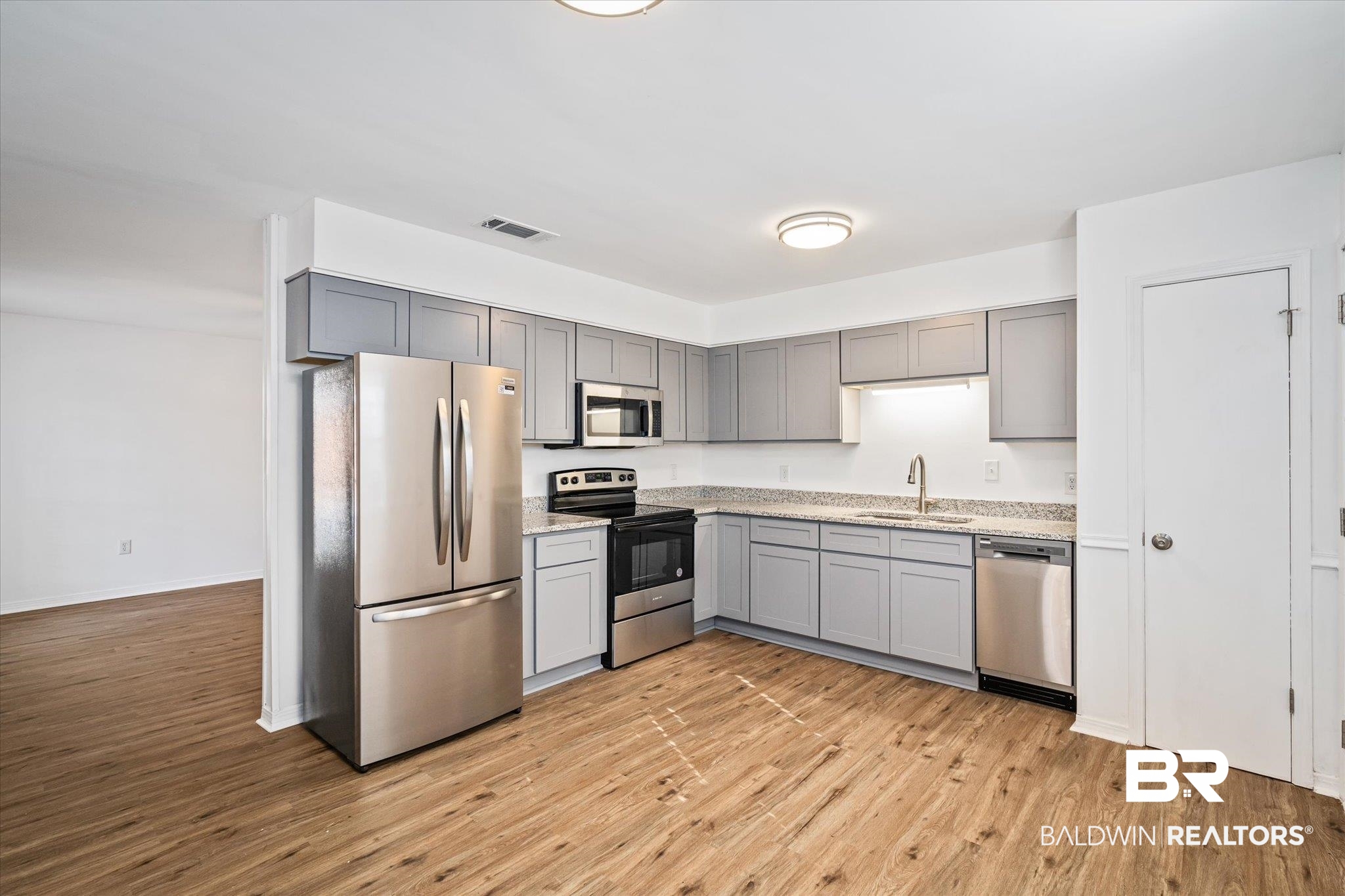 1107 McNeil Avenue Mobile, AL 36609 - Photo 6 of 20