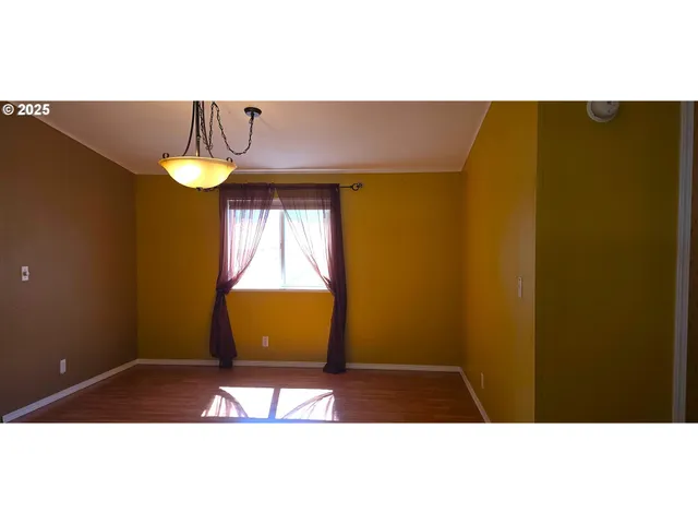 $114,900 | 835 Southeast 1st Avenue, Unit 64, Canby, OR 97013