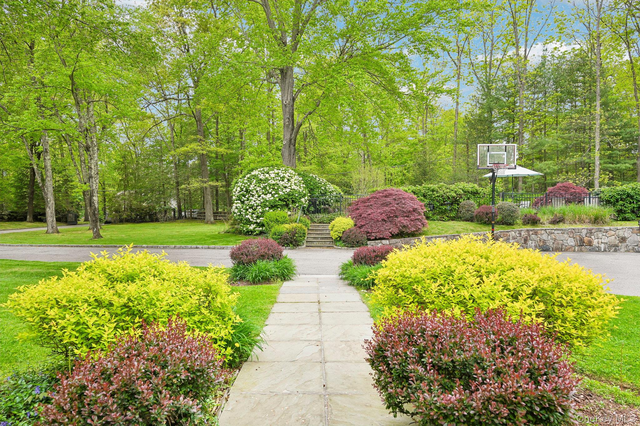 27 Cat Ridge Road North Salem, NY 10560 - Photo 12 of 49 a view of a garden with pathway
