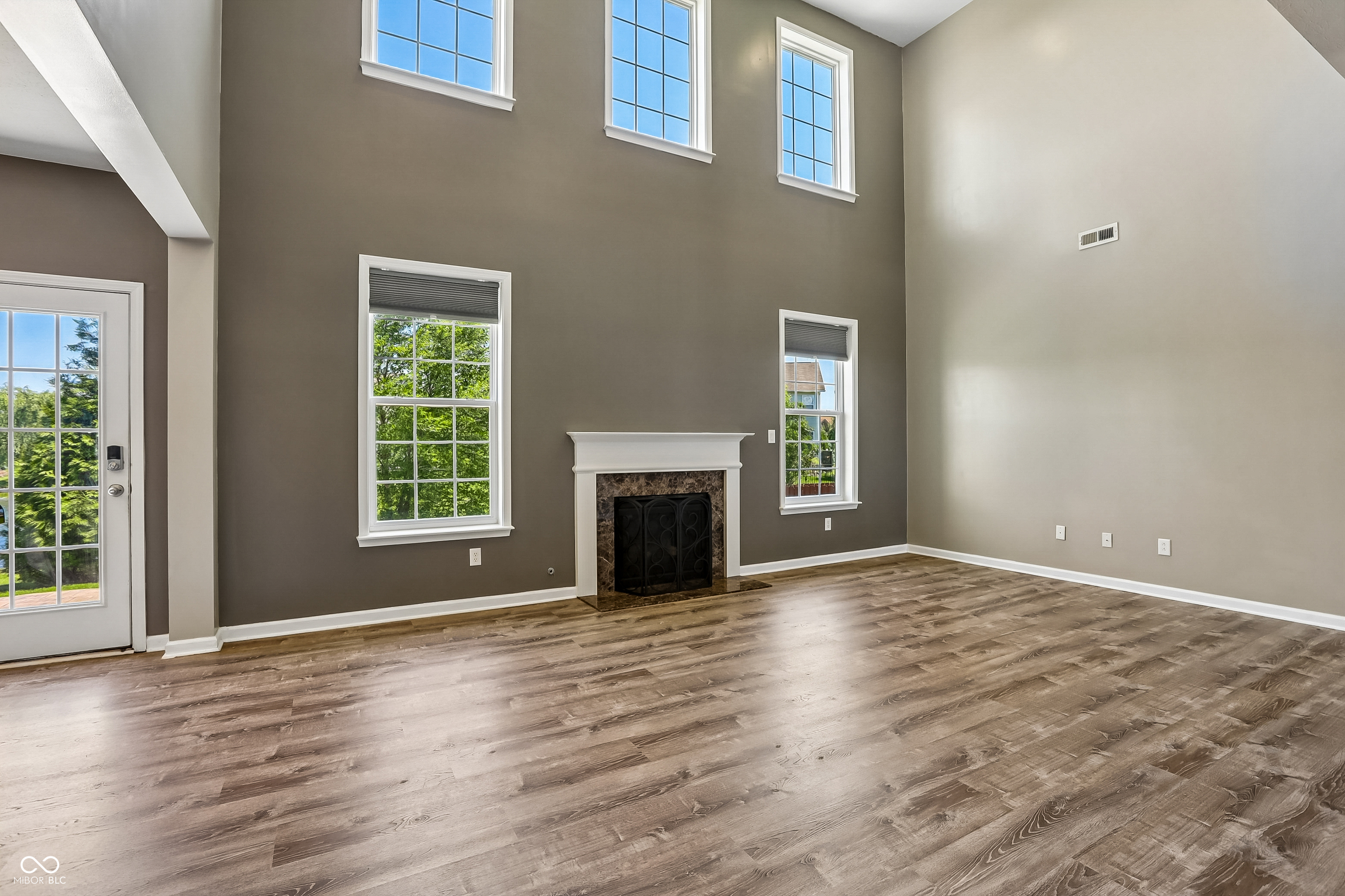 12447 Wolverton Way Fishers, IN 46037 - Photo 8 of 73
