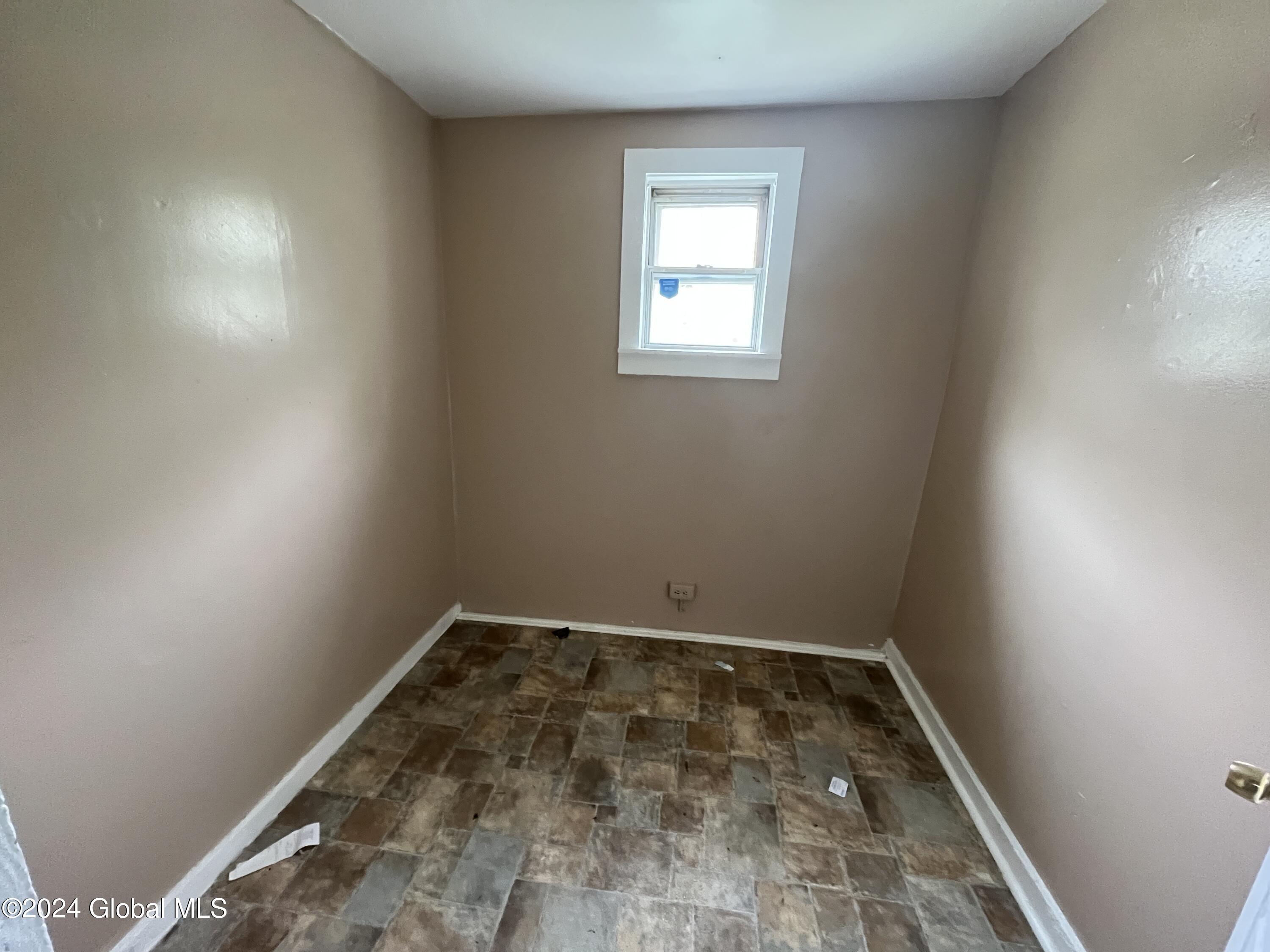 237 Front Street Schenectady, NY 12305 - Photo 16 of 16 IMG_5091