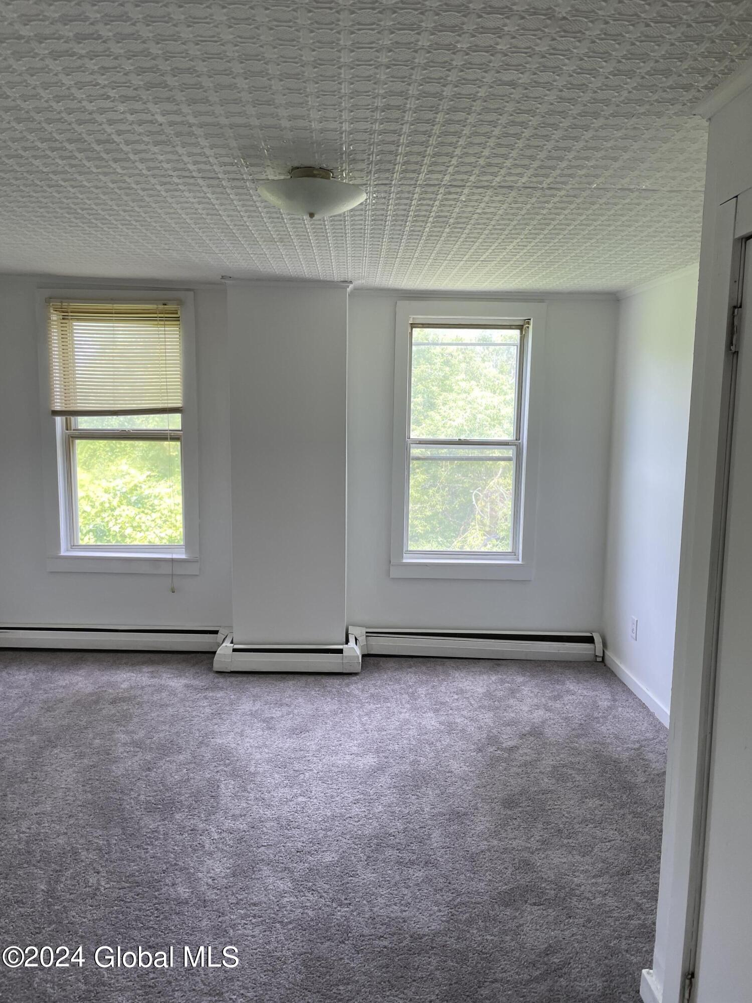 237 Front Street Schenectady, NY 12305 - Photo 10 of 16 IMG_4095