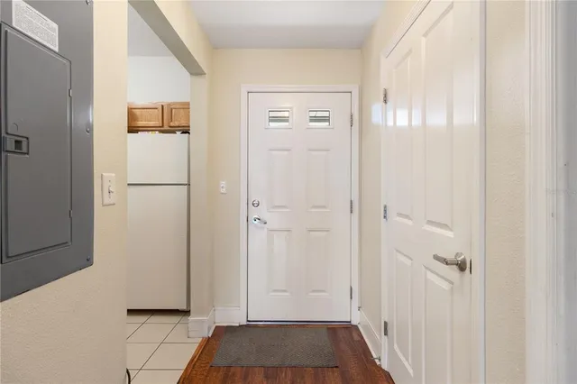 $2,100 | 300 State Street East, Unit 204, Oldsmar, FL 34677