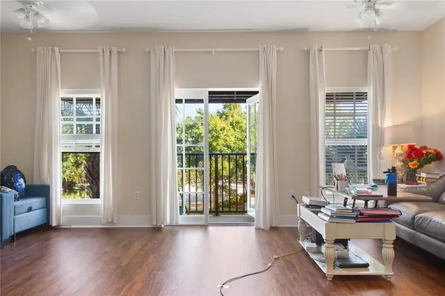 $2,100 | 300 State Street East, Unit 204, Oldsmar, FL 34677