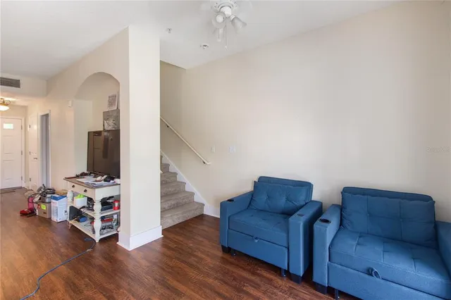 $2,100 | 300 State Street East, Unit 204, Oldsmar, FL 34677