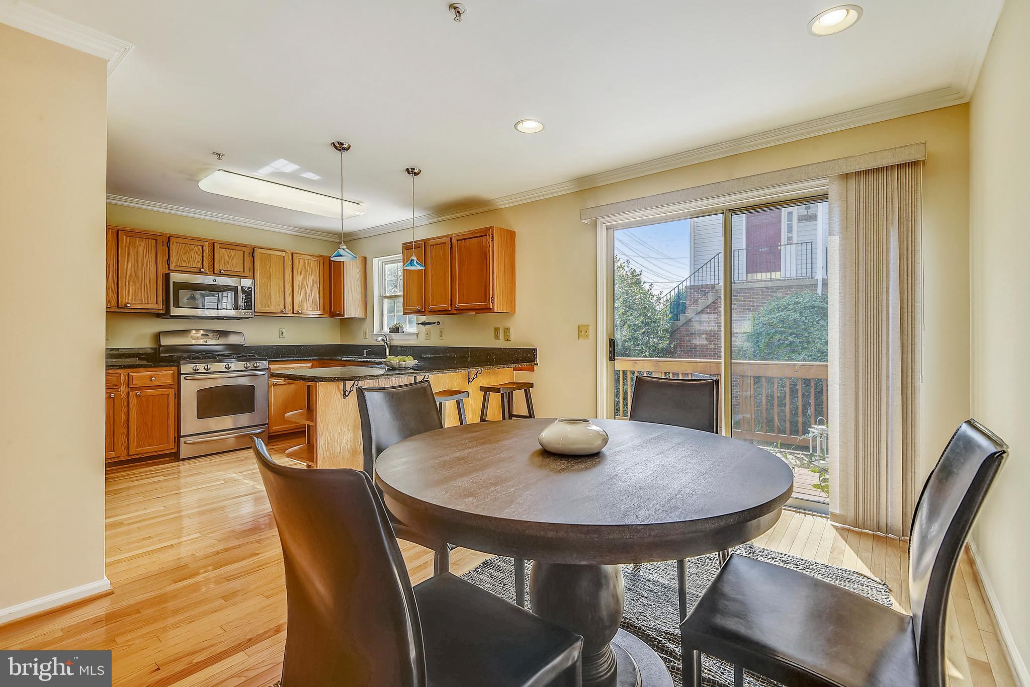1802 Lansdowne Way Silver Spring, MD 20910 - Photo 11 of 43 Dining/kitchen