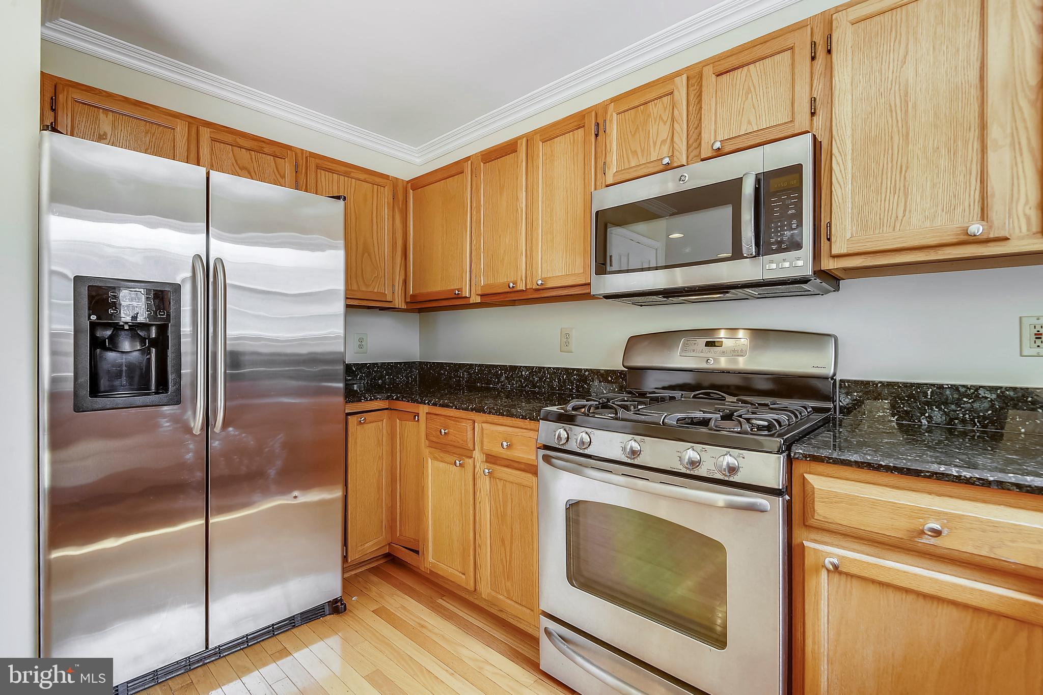 1802 Lansdowne Way Silver Spring, MD 20910 - Photo 14 of 43 Stainless steel appliances