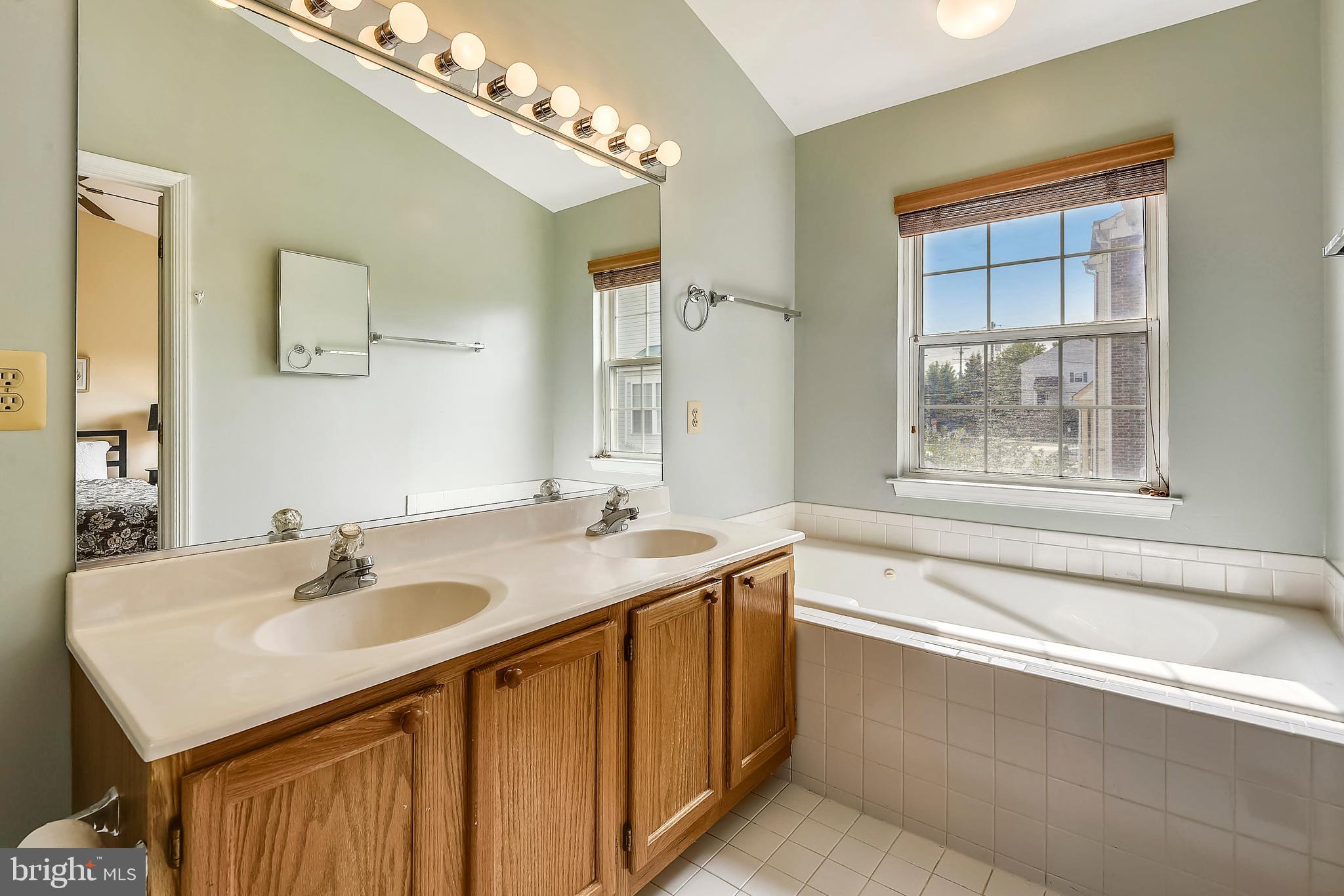 1802 Lansdowne Way Silver Spring, MD 20910 - Photo 19 of 43 Ensuite master bathroom with soaking tub
