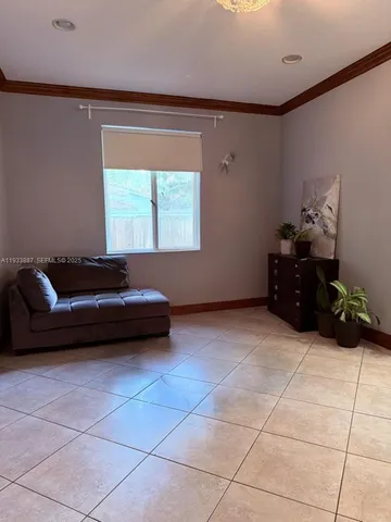 $4,800 | 1055 Northeast 85th Street, Unit 1055, Miami, FL 33138