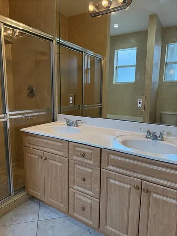 $4,800 | 1055 Northeast 85th Street, Unit 1055, Miami, FL 33138