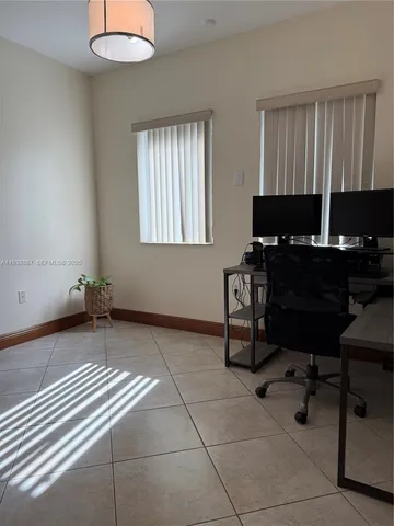 $4,800 | 1055 Northeast 85th Street, Unit 1055, Miami, FL 33138