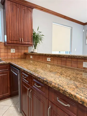 $4,800 | 1055 Northeast 85th Street, Unit 1055, Miami, FL 33138