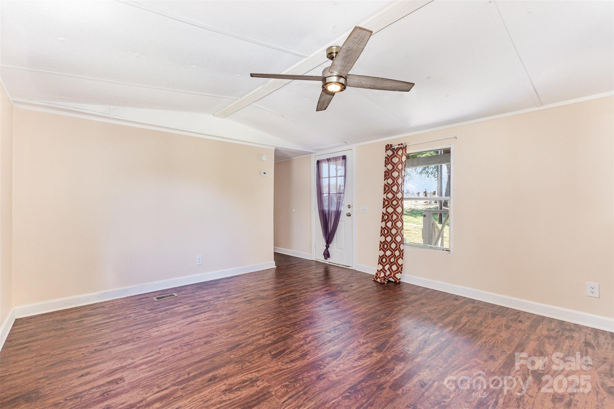 364 South Paraham Road York, SC 29745 - Photo 7 of 24