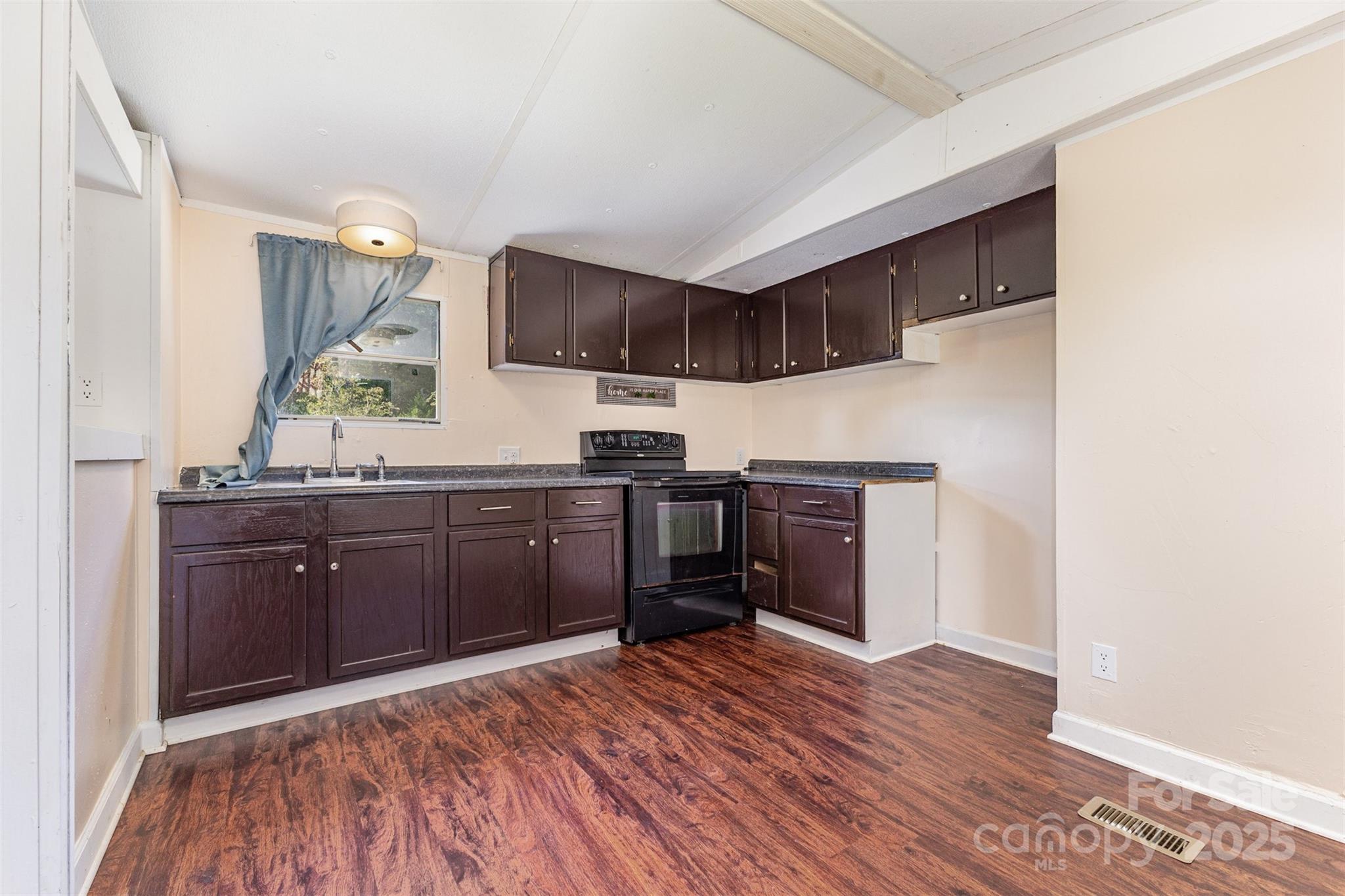 364 South Paraham Road York, SC 29745 - Photo 10 of 24