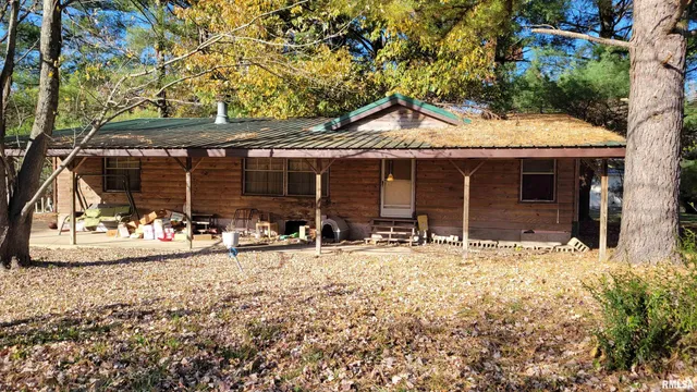 $29,900 | 2417 West Cherry Street, Herrin, IL 62948