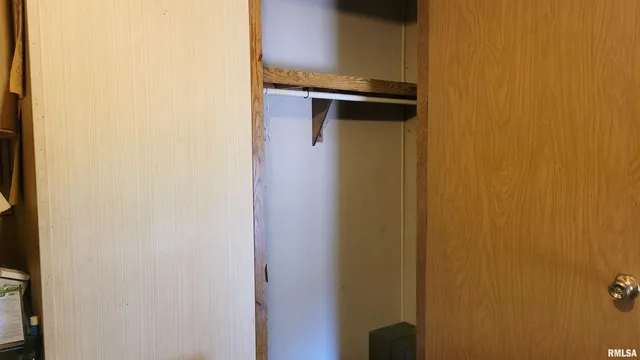 $29,900 | 2417 West Cherry Street, Herrin, IL 62948