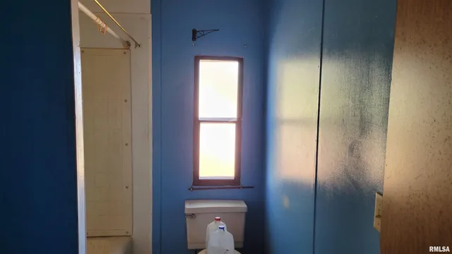 $29,900 | 2417 West Cherry Street, Herrin, IL 62948