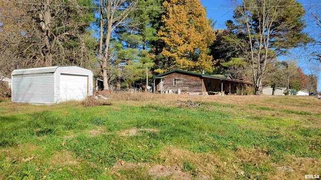 $29,900 | 2417 West Cherry Street, Herrin, IL 62948