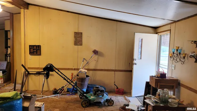 $29,900 | 2417 West Cherry Street, Herrin, IL 62948