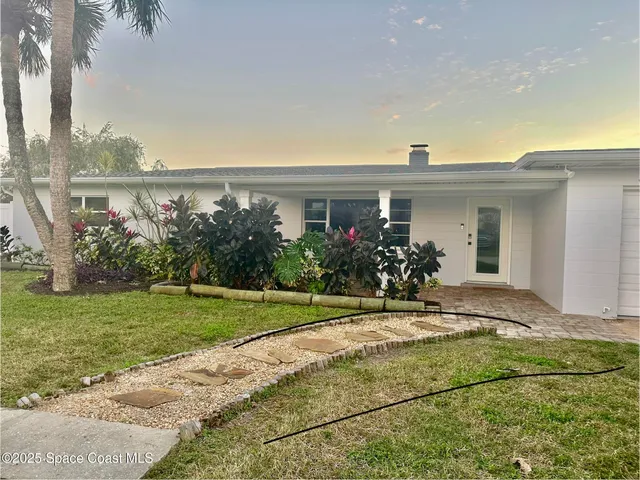$3,500 | 1707 South Harbor Drive, Merritt Island, FL 32952