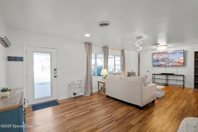 $3,500 | 1707 South Harbor Drive, Merritt Island, FL 32952