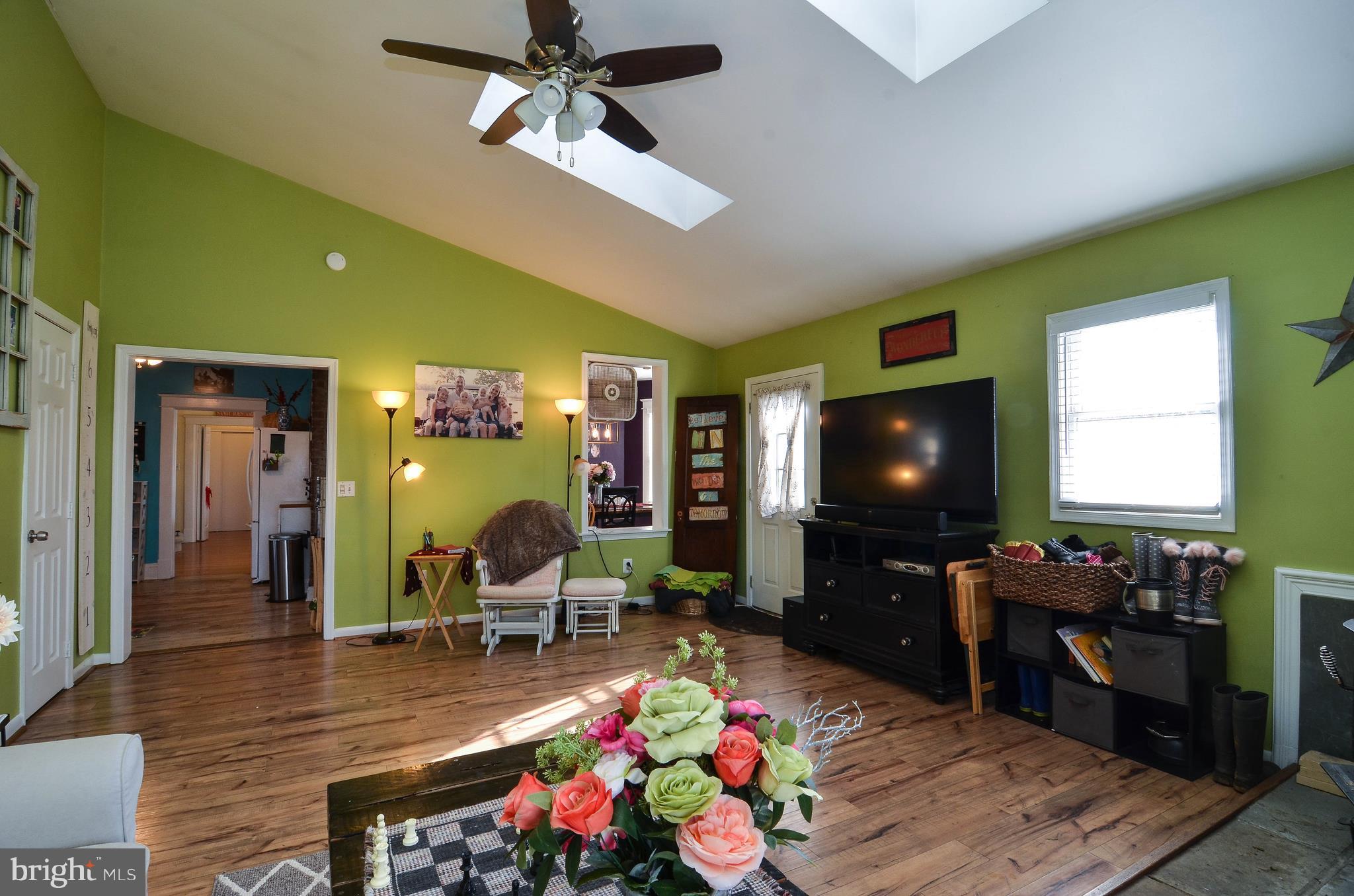 26630 Ridge Road Damascus, MD 20872 - Photo 13 of 42 Family Room.