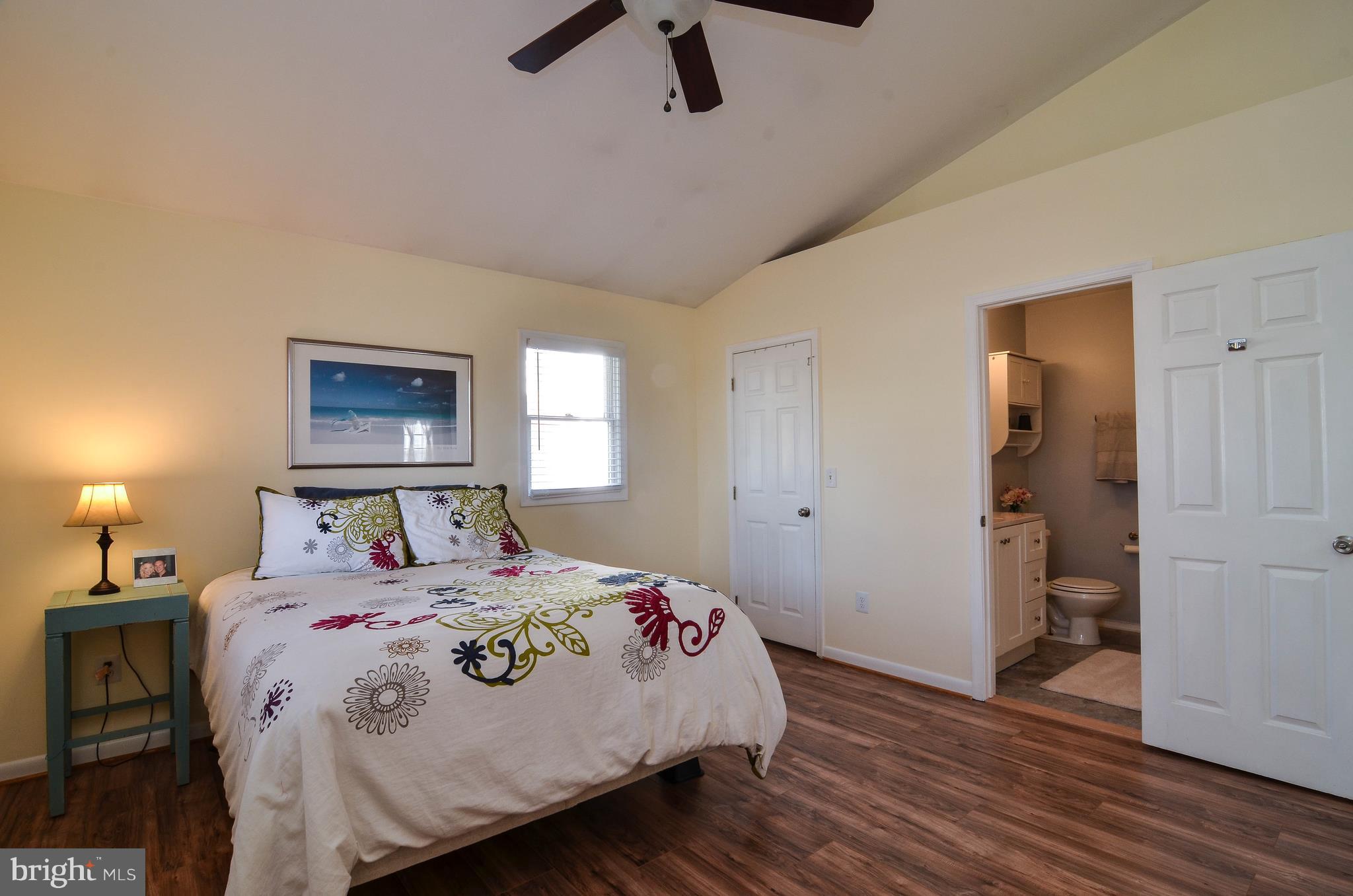 26630 Ridge Road Damascus, MD 20872 - Photo 21 of 42 1st Floor Master Bedroom or In-Law Suite.