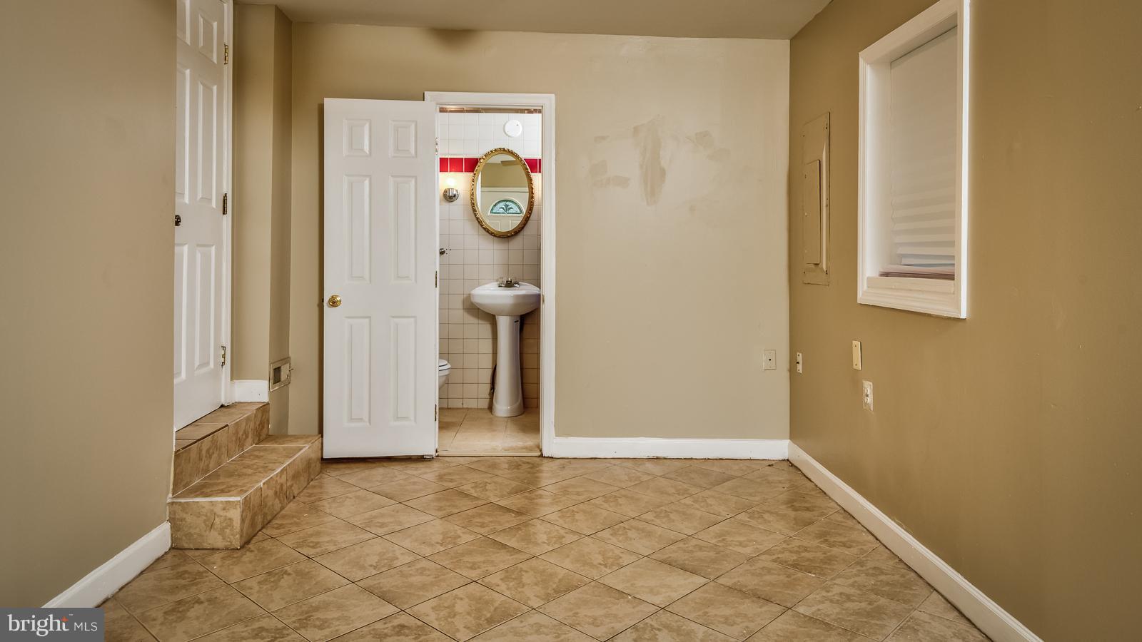 10626 Ashby Place Fairfax, VA 22030 - Photo 21 of 27 Bedroom