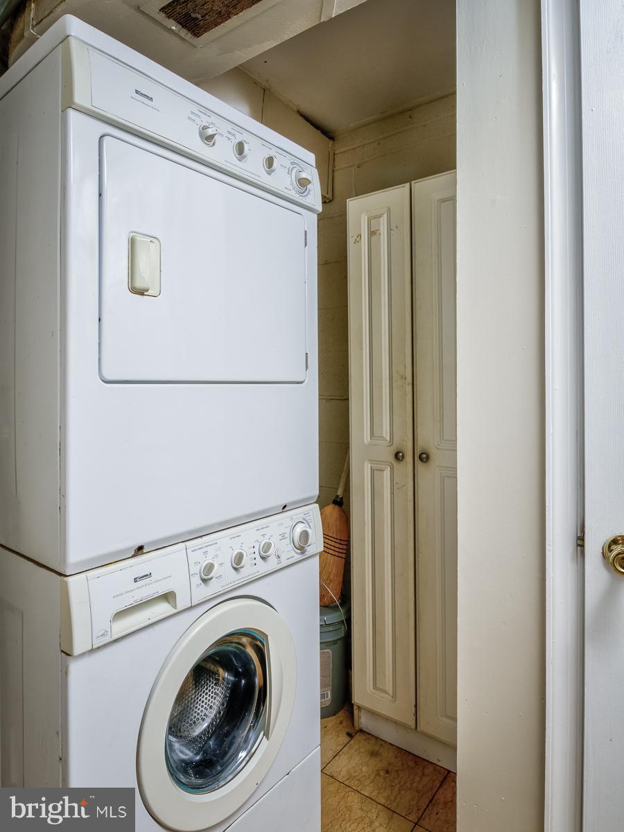 10626 Ashby Place Fairfax, VA 22030 - Photo 22 of 27 Interior (General)